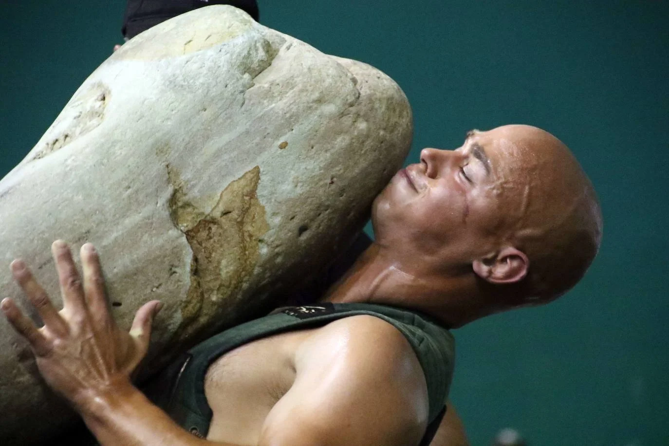 Basque stone lifting harrijasotzaile